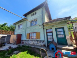 casa-4-camere-singur-in-curte-sibiu-zona-strand