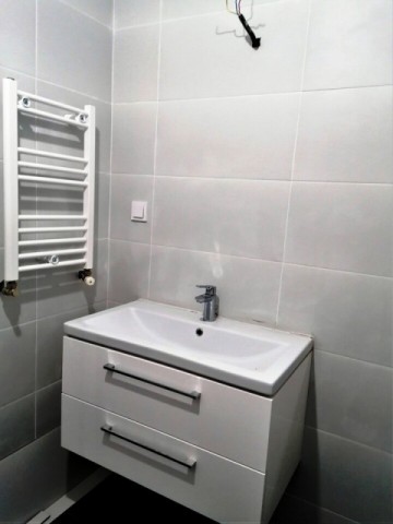 apartament-cu-terasa-decomandat-3-camere-2-bai-bcatarie-inchisa-pacurari-8