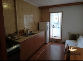 apartament-3-camere-de-vanzare-in-iasi-dacia-decomandat-2-bai-81-mp