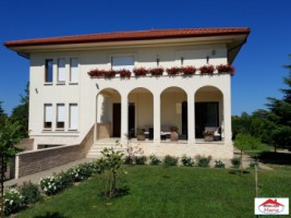 casa-deosebita-zona-semicentrala-satu-mare-id-19098