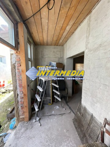 casa-de-vanzare-in-alba-iulia-zona-centru-cu-5-camere-teren-aferent-casei-370-mp-7