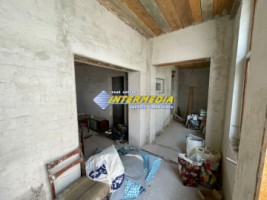 casa-de-vanzare-in-alba-iulia-zona-centru-cu-5-camere-teren-aferent-casei-370-mp-8