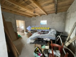 casa-de-vanzare-in-alba-iulia-zona-centru-cu-5-camere-teren-aferent-casei-370-mp-9