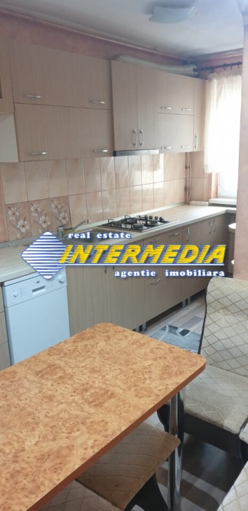 apartament-cu-2-camere-de-inchiriat-cetate-2