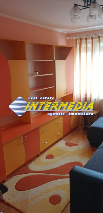 apartament-cu-2-camere-de-inchiriat-cetate-10