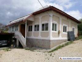 casa-cu-3-camere-si-teren-de-6000-mp-in-valea-mare-pravat-investitie-ideala