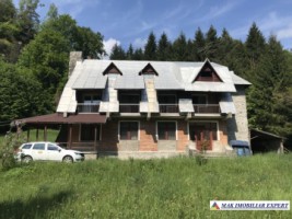 cabana-cu-7-camere-si-teren-de-5000-mp-in-muntii-leaota-cetateni-arges-oportunitate-pentru-relaxare-si-investitie-turistica-5