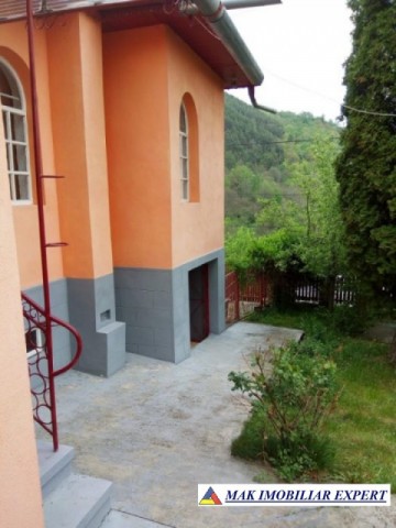 casa-3-camere-teren-420-mp-cetateni-3