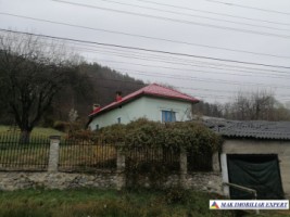 casa-4-camere-teren-2400-mp-balilesti-3