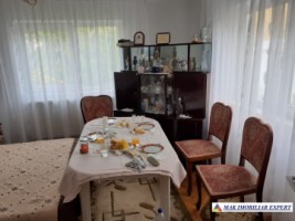 vila-cu-4-camere-si-teren-de-1270-mp-de-vanzare-rucar-arges-12