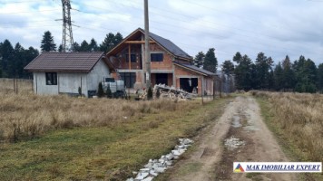 teren-500-mp-intravilan-campulung-10