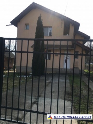 vila-cu-4-camere-si-teren-de-2096-mp-de-vanzare-merisani-arges-4