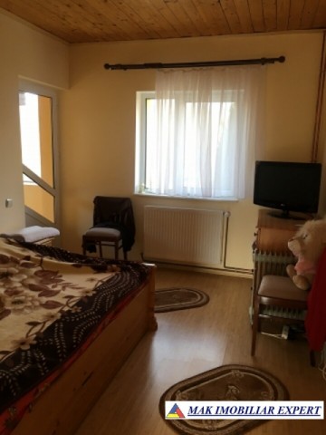 vila-cu-4-camere-si-teren-de-2096-mp-de-vanzare-merisani-arges-5