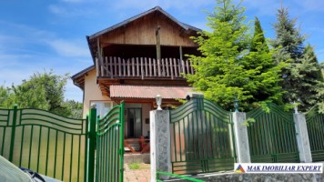 urgent-vila-cu-6-camere-de-vanzare-in-malu-godeni-arges-teren-de-1000-mp-1