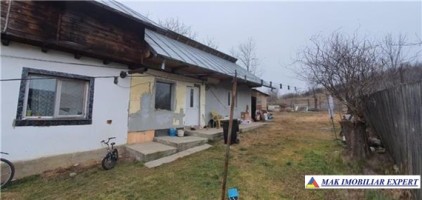 vand-vila-la-rosu-5-camere-teren-de-600-mp-in-titesti-arges-5