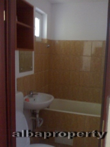 apartament-cu-2-camere-de-vanzare-in-alba-alba-iulia-3