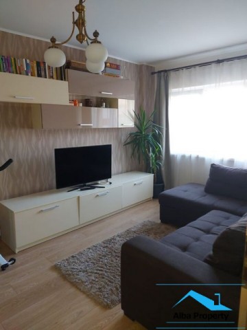 apartament-3-camere-decomandat-zona-cetate