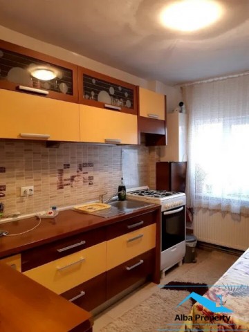 apartament-3camere-decomandat-zona-cetate-1