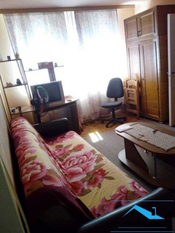 apartament-2-camere-mobilat-zona-cetate-1