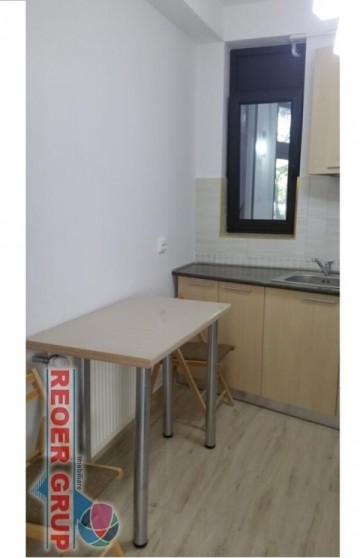 cantacuzino-3-camere-parter-modern-mobilat-utilat-90000-euro-9