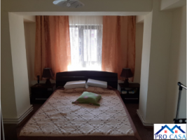 vand-apartament-cu-patru-camere-cu-scara-interioara-in-centru-6