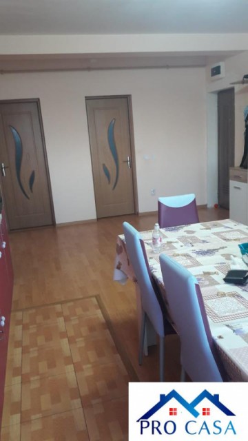 vand-apartament-3-camere-decomandat-bloc-nou-et-2-1