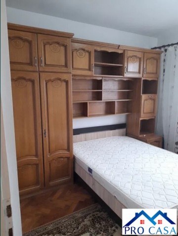 vand-apartament-2-camere-decomandat-cetate-2