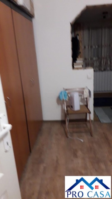 vand-apartament-2-camere-in-cetate-9