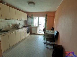 inchiriez-apartament-2-camere-decomandatzona-mihai-viteazul-5