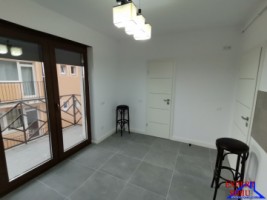 vand-apartament-4-camere-decconstructie-nouazona-calea-cisnadiei-1