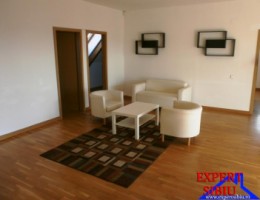 inchiriez-apartament-3-camere-renovatzona-parcul-subarin