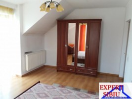 inchiriez-ap-2-camere-la-casa-recent-renovat-zona-spitalul-judetian-3