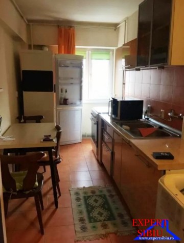 inchiriez-apartament-2-camere-decomandat-zona-calea-dumbravii