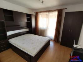 inchiriez-apartament-4-camere-decomandate-zona-valea-aurie