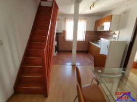 inchiriez-apartament-4-camere-decomandate-zona-valea-aurie-7