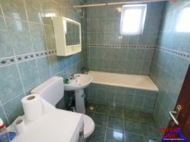 inchiriez-apartament-4-camere-decomandate-zona-valea-aurie-10