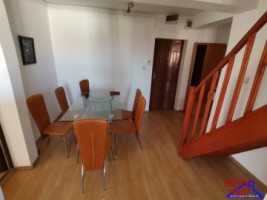 inchiriez-apartament-4-camere-decomandate-zona-valea-aurie-9