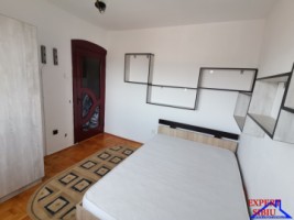 inchiriez-apartament-3-camere-decomandat-zona-turnisor-5