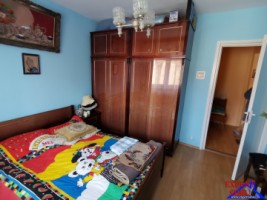 vand-apartament-4-camere-decomandat-zona-vasile-aaron-8