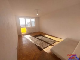 vand-apartament-3-camere-decomandat-zona-mihai-viteazul