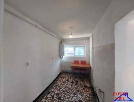 vand-apartament-3-camere-decomandat-zona-mihai-viteazul-1