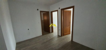 casa-de-vanzarein-cetate-piata-1
