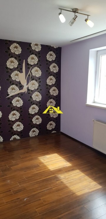apartament-3-camere-zona-cetate-5