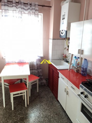 apartament-3-camere-2-bai-cetate