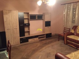 apartament-3-camere-2-bai-cetate-1