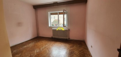 apartament-4-camere-cu-garaj-in-caroline-motilor-4
