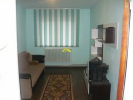 apartament-cu-3-camere-decomandate-in-cetate-1