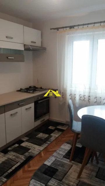 apartament-3-camere-decomandate-cetate-2