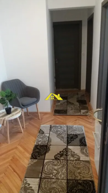 apartament-3-camere-decomandate-cetate-3