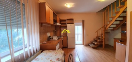 apartament-3-camere-cu-scara-interioara-tolstoi